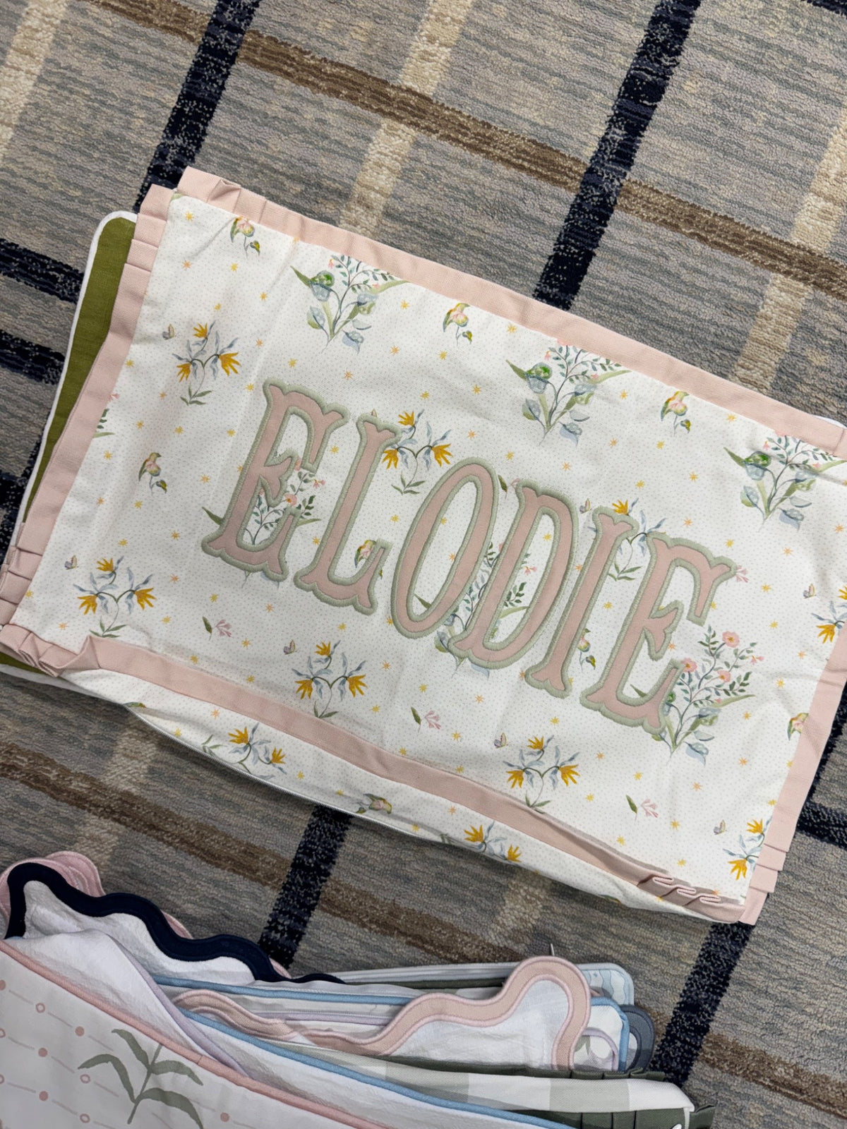 Sample Sale — Elodie